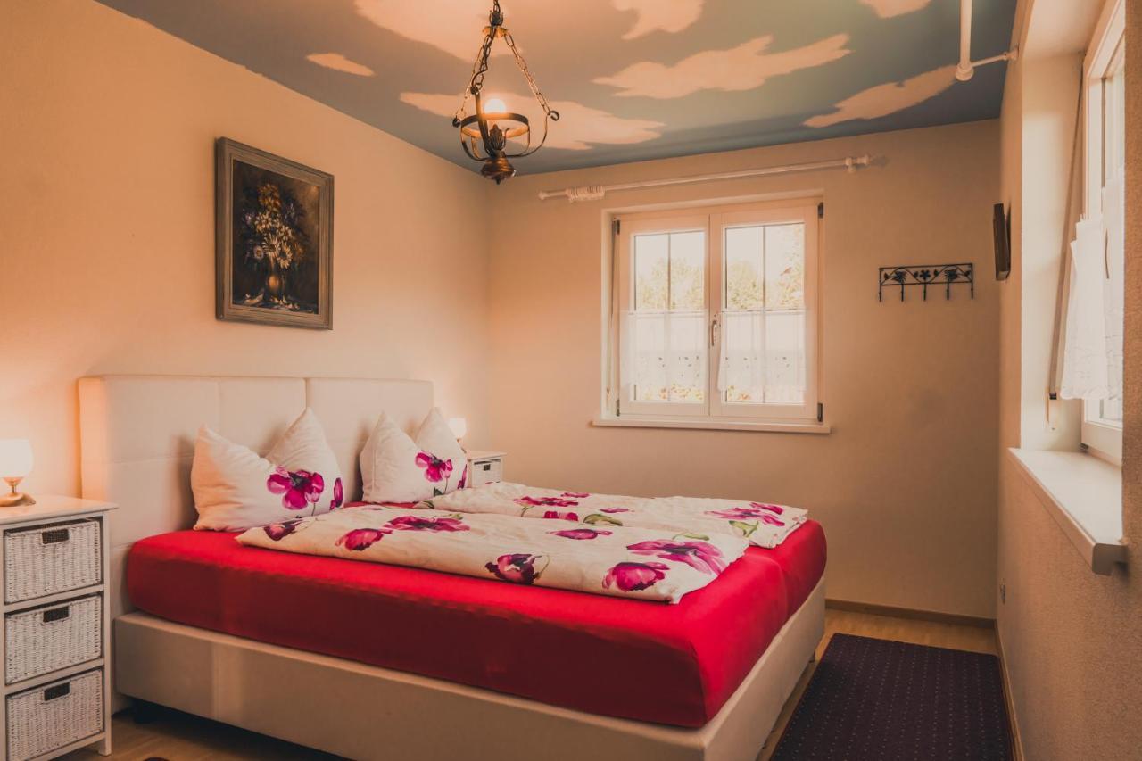 Coraline -Koblach, 6-10 P, 3 Schlafzimmer, Kueche, Riesige Terrasse, Parkplatz, Wifi, Stellplatz Ski Kültér fotó